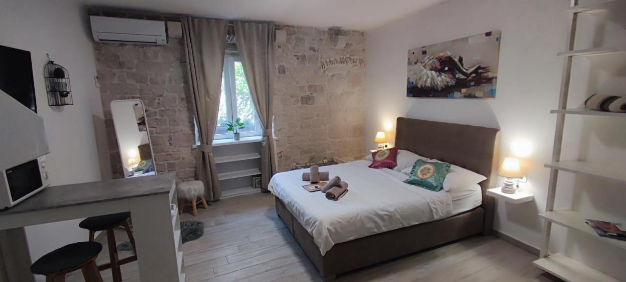 Studios Kadena Trogir - 18Th Century Stone House Buitenkant foto