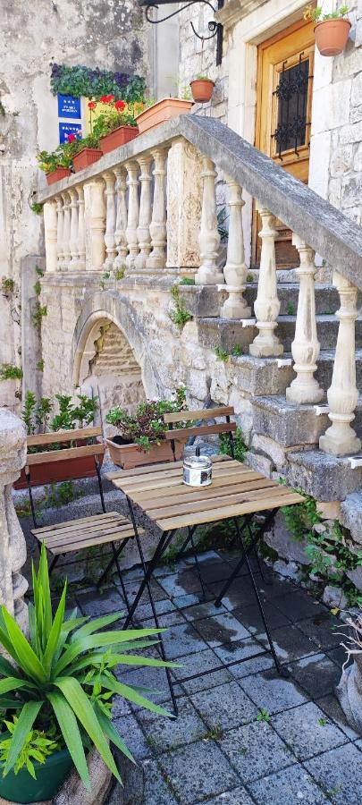 Studios Kadena Trogir - 18Th Century Stone House Buitenkant foto